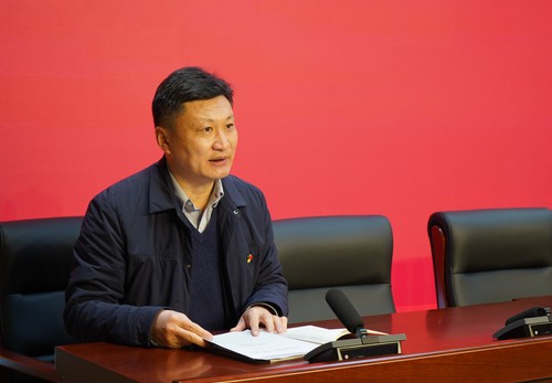 校长张天佑作总结讲话