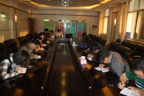 郑州五中分支部开展党的群众路线教育学习活动